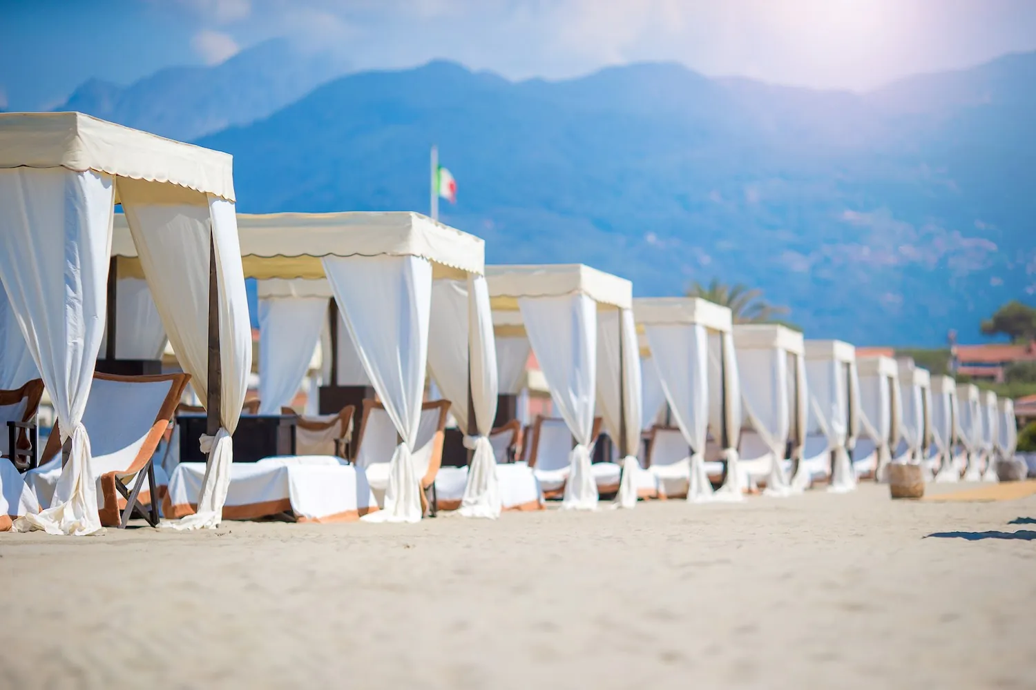 The coast of Forte dei Marmi with the Apuan Alps behind